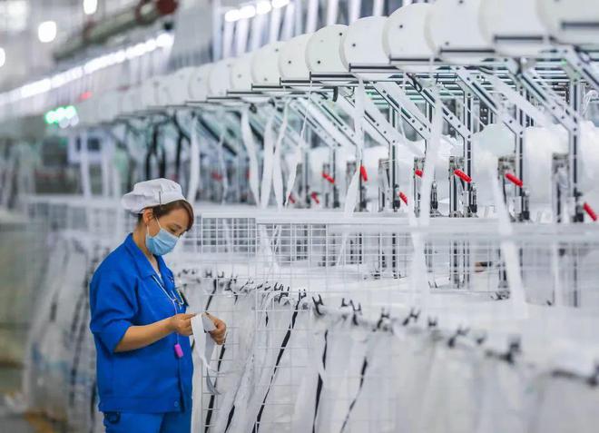 成本3毛錢，年銷19億 18億拉鏈帝國(guó)的幕后故事